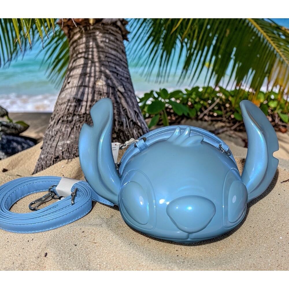 NEW Disney Stitch Molded Blue Figural Loungefly 3D Crossbody Bag SDCC Limited Ed